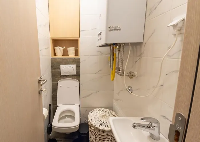 Lux Lazar アパート