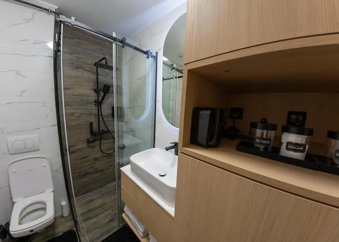 Lux Lazar アパート